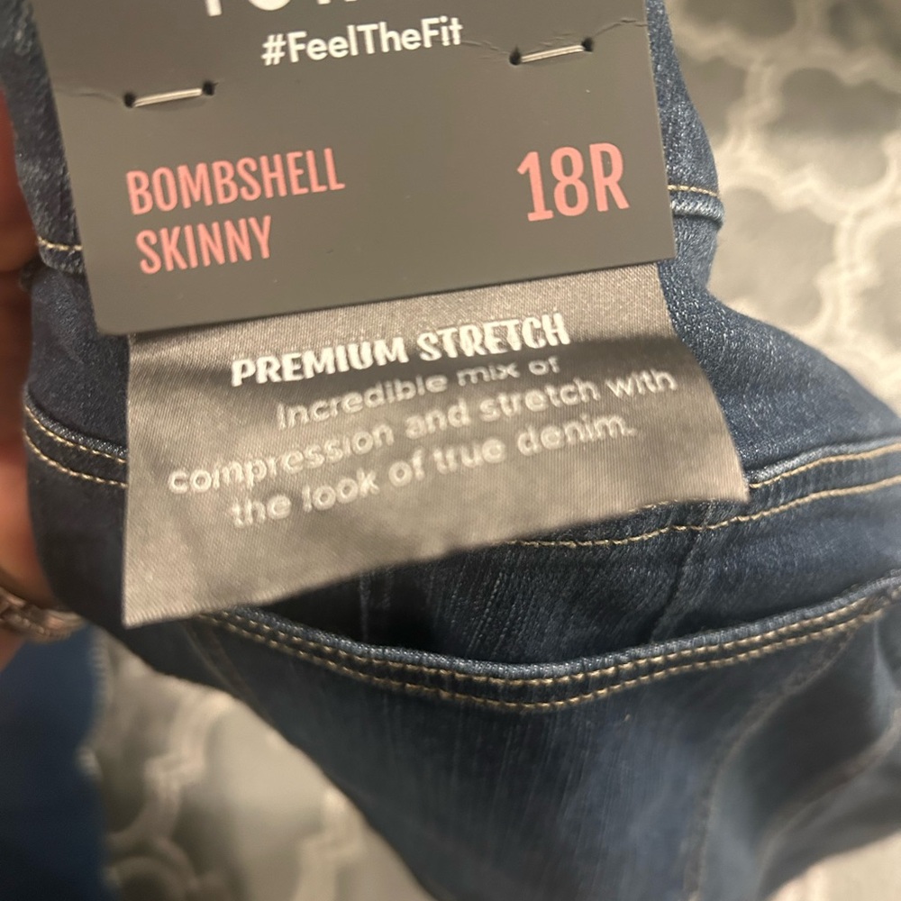 NWT Torrid Size 18R Bombshell Skinny Blue Jeans - Stretch Denim - Picture 5 of 5